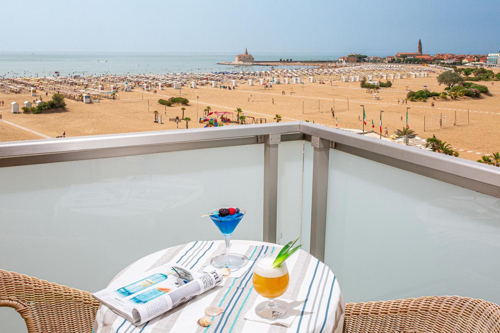 Hotel Karinzia Caorle Exterior foto