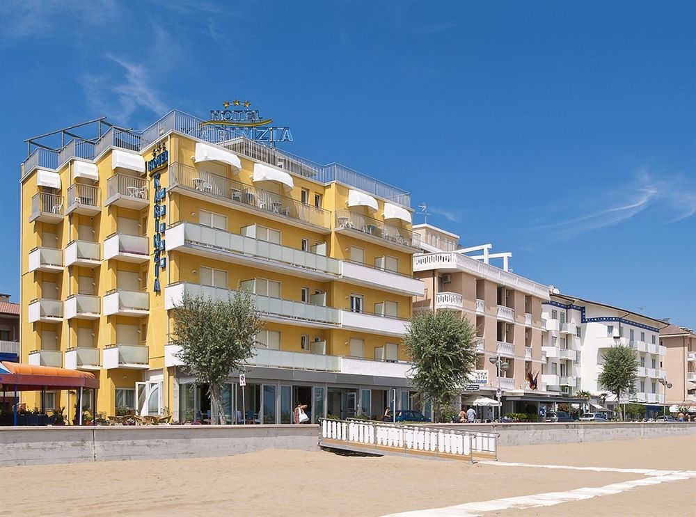 Hotel Karinzia Caorle Exterior foto